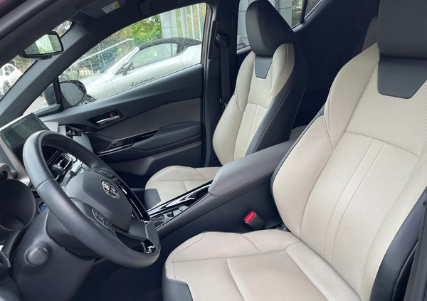 Toyota C-HR cena 126900 przebieg: 11000, rok produkcji 2022 z Mława małe 29